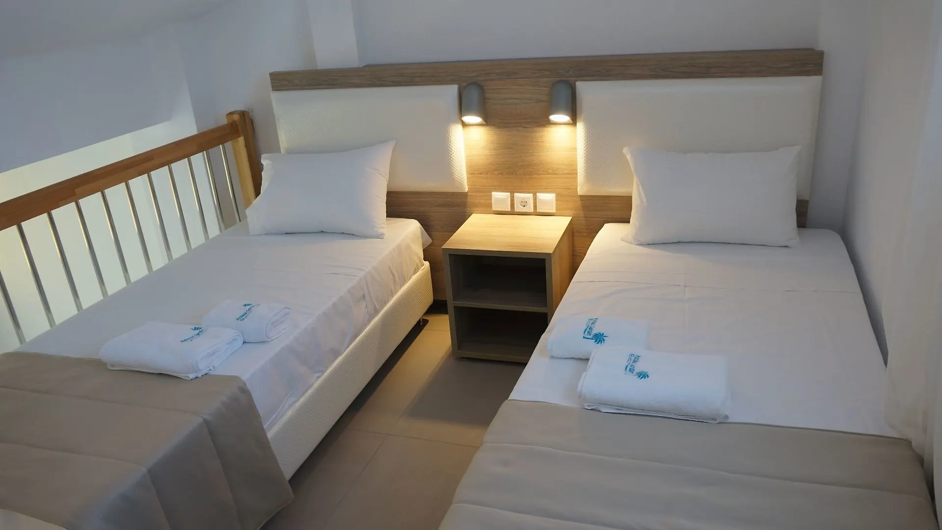 Finikas Garden Beach Resort Nikiti